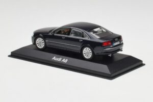 Audi A8 D3 Mauritius Bleu Metallic Minichamps 1:43 5010508123 Métal Moulé — image 3 sur 4