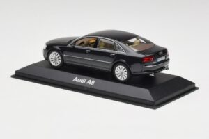 Audi A8 D3 Phantom Noir Minichamps 1:43 5010508133 Métal Moulé — image 3 sur 4