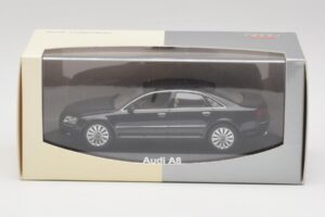 Audi A8 D3 Phantom Noir Minichamps 1:43 5010508133 Métal Moulé — image 4 sur 4