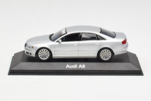 Audi A8 D3 Argent Minichamps 1:43 20000001386001 Métal Moulé