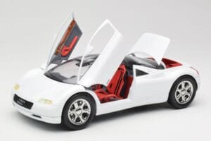 Audi Avus Quattro Alpine White Revell 1:18 08913 Métal Moulé — image 2 sur 8