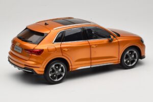Audi Q3 F3 Orange Metallic Paudi Model 1:18 05962Q32019 Métal Moulé — image 3 sur 8