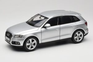 Audi Q5 8R Ice Silver Kyosho 1:18 09242IS Métal Moulé