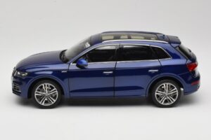 Audi Q5L FY Bleu Paudi Model 1:18 33729 Métal Moulé — image 4 sur 8