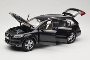 Audi Q7 4L Lava Grey Minichamps 1:18 5010507625 Métal Moulé — image 2 sur 8