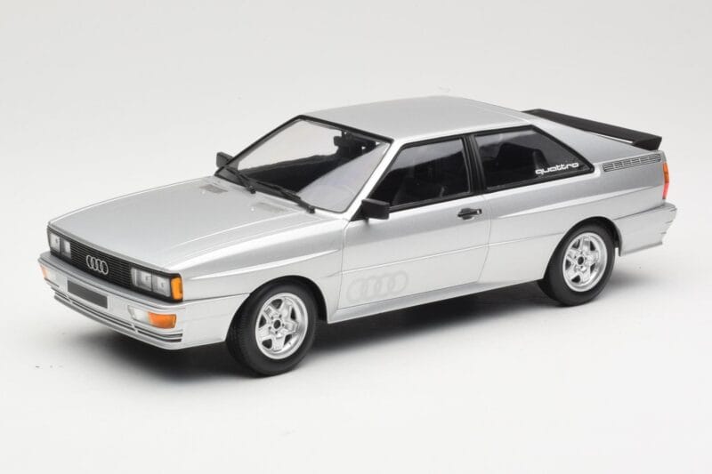 Audi Quattro B2 Argent Minichamps 1:18 155016122 Métal Moulé