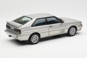Audi Quattro LWB Argent AUTOart 1:18 70303 Métal Moulé — image 3 sur 8