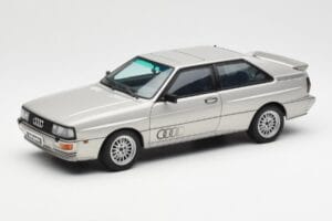 Audi Quattro LWB Argent AUTOart 1:18 70303 Métal Moulé