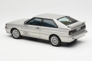 Audi Quattro LWB Argent AUTOart 1:18 70303 Métal Moulé — image 7 sur 8