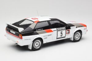 Audi Quattro #5 H. Mikkola / A. Hertz 1000 Lakes Rally 1982 IXO 1:18 18RMC094B Métal Moulé — image 2 sur 6