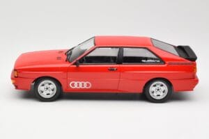 Audi Quattro Rouge Minichamps 1:18 155016124 Métal Moulé — image 3 sur 6