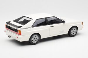 Audi Quattro Blanc Minichamps 1:18 155016120 Métal Moulé — image 2 sur 6