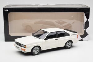 Audi Quattro Blanc Minichamps 1:18 155016120 Métal Moulé — image 6 sur 6