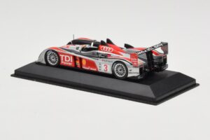 Audi R10 TDI LMP1 #3 L. Luhr / A. Premat / M. Rockenfeller 24 Hours of Le Mans 2008 Minichamps 1:43 400089903 Métal Moulé — image 3 sur 4