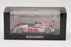 Audi R10 TDI LMP1 #3 L. Luhr / A. Premat / M. Rockenfeller 24 Hours of Le Mans 2008 Minichamps 1:43 400089903 Métal Moulé — image 4 sur 4