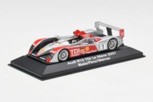 Audi R10 TDI LMP1 #1 F. Biela / E. Pirro / M. Werner 24 Hours of Le Mans 2007 Minichamps 1:43 5020700213 Métal Moulé — image 2 sur 4