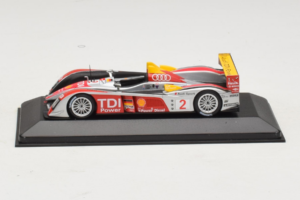 Audi R10 TDI LMP1 #2 R. Capello / T. Kristensen 2007 Minichamps 1:43 400071602 Métal Moulé
