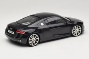Audi R8 Noir Kyosho 1:18 09213BK Métal Moulé — image 3 sur 8