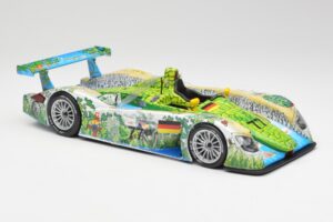Audi R8 LMP Crocodile 2001 Maisto 1:18 35899 Métal Moulé — image 4 sur 6