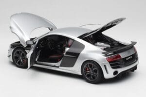 Audi R8 GT Type 42 Ice Argent Metallic Kyosho 1:18 09218IS Métal Moulé — image 5 sur 8
