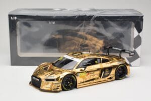 Audi R8 LMS #16 AAPE M. Lee FIA GT World Cup Macau 2016 Minichamps 1:18 155161185 Métal Moulé — image 6 sur 6