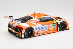 Audi R8 LMS #24 kfzteile24 L. Vanthoor / C. Stoll ADAC GT Masters 2016 Minichamps 1:18 155161124 Métal Moulé — image 2 sur 6