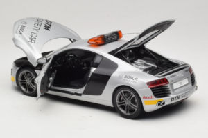 Audi R8 Safety Car 24 Hours of Le Mans 2008 Kyosho 1:18 09214DTM Métal Moulé — image 7 sur 8