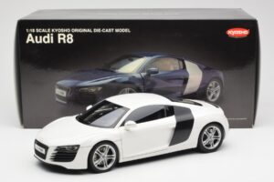 Audi R8 Type 42 Blanc Kyosho 1:18 09213W Métal Moulé — image 8 sur 8