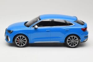 Audi RS Q3 F3 Sportback Bleu Minichamps 1:18 155018101 Métal Moulé — image 3 sur 6