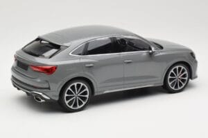 Audi RS Q3 F3 Sportback Gris Minichamps 1:18 155018100 Métal Moulé — image 2 sur 6