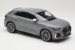 Audi RS Q3 F3 Sportback Gris Minichamps 1:18 155018100 Métal Moulé — image 4 sur 6
