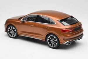 Audi RS Q3 Sportback 8U Brown Metallic Minichamps 1:18 155018104 Métal Moulé — image 5 sur 6