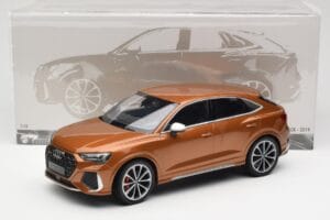 Audi RS Q3 Sportback 8U Brown Metallic Minichamps 1:18 155018104 Métal Moulé — image 6 sur 6