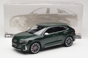 Audi RS Q3 Sportback 8U Green Metallic Minichamps 1:18 155018102 Métal Moulé — image 6 sur 6