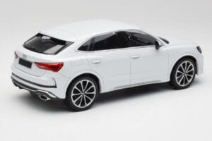 Audi RS Q3 F3 Sportback Glacier White Metallic Minichamps 1:18 155018105 Métal Moulé — image 2 sur 6