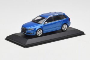 Audi RS4 B7 Avant Blue Metallic Minichamps 1:43 AUDI010 Métal Moulé — image 2 sur 4