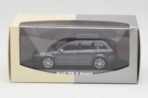 Audi RS4 B7 Avant Gris Minichamps 1:43 5010509223 Métal Moulé — image 4 sur 4