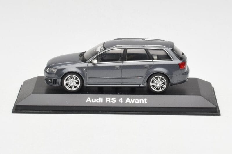 Audi RS4 B7 Avant Gris Minichamps 1:43 5010509223 Métal Moulé
