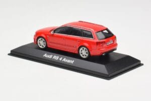Audi RS4 B7 Avant Rouge Minichamps 1:43 5010509213 Métal Moulé — image 3 sur 4