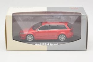 Audi RS4 B7 Avant Rouge Minichamps 1:43 5010509213 Métal Moulé — image 4 sur 4
