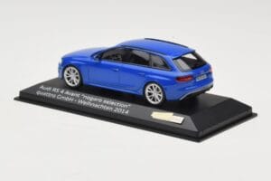 Audi RS4 B8 Avant Nogaro Blue Sélection de Noël 2014 Minichamps 1:43 AUDI003 Métal Moulé — image 3 sur 4
