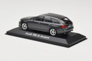 Audi RS6 C5 Avant Daytona Grey Minichamps 1:43 5010710233 Métal Moulé — image 3 sur 4