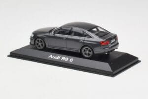 Audi RS6 C6 Daytona Grey Minichamps 1:43 5010810123 Métal Moulé — image 3 sur 4