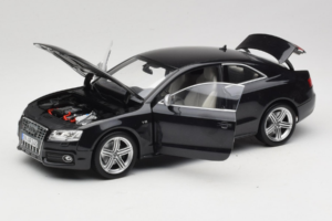 Audi S5 B8 Coupe Noir Norev 1:18 188360 Métal Moulé — image 2 sur 8