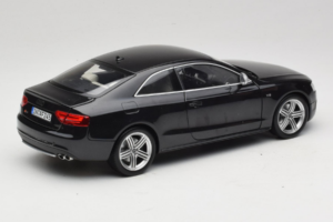 Audi S5 B8 Coupe Noir Norev 1:18 188360 Métal Moulé — image 3 sur 8