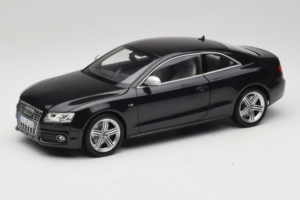 Audi S5 B8 Coupe Noir Norev 1:18 188360 Métal Moulé