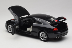 Audi S5 B8 Coupe Noir Norev 1:18 188360 Métal Moulé — image 5 sur 8