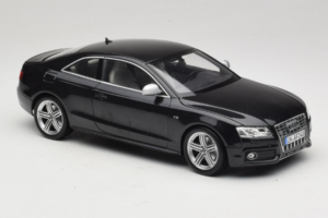 Audi S5 B8 Coupe Noir Norev 1:18 188360 Métal Moulé — image 6 sur 8