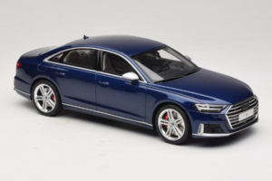 Audi S8 D5 Bleu GT Spirit 1:18 GT313 Résine — image 4 sur 6