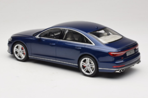 Audi S8 D5 Bleu GT Spirit 1:18 GT313 Résine — image 5 sur 6